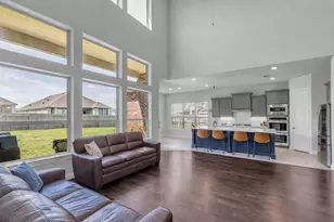 423 Round Top St, Webster, TX 77598 - Photo 14