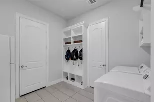 423 Round Top St, Webster, TX 77598 - Photo 36