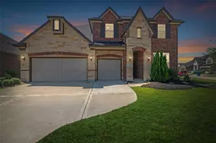 423 Round Top St, Webster, TX 77598 - Photo 1