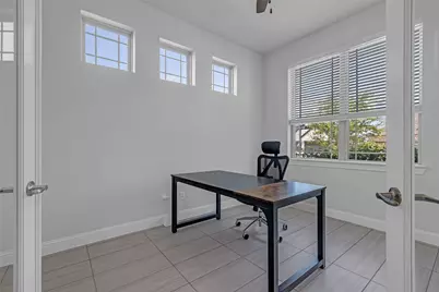 423 Round Top Street, Webster, TX 77598 - Photo 6