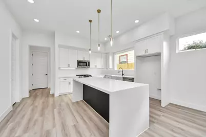2408 Lorraine Street, Houston, TX 77026 - Photo 10