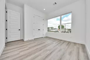 2408 Lorraine St, Houston, TX 77026 - Photo 32