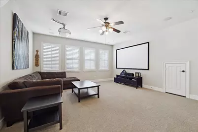 31 Windsor Court, Spring Valley Village, TX 77055 - Photo 32