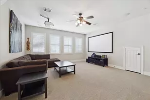 31 Windsor Ct, Houston, TX 77055 - Photo 32