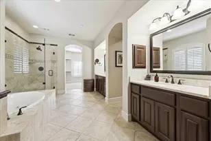 31 Windsor Ct, Houston, TX 77055 - Photo 22