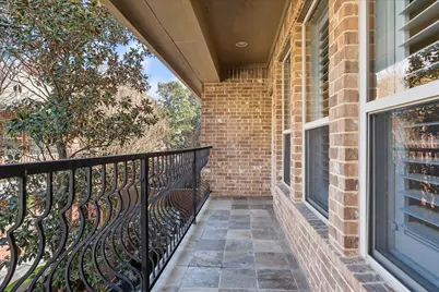 31 Windsor Court, Spring Valley Village, TX 77055 - Photo 28