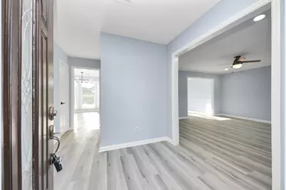 4211 Royal Manor Drive, Pasadena, TX 77505 - Photo 8