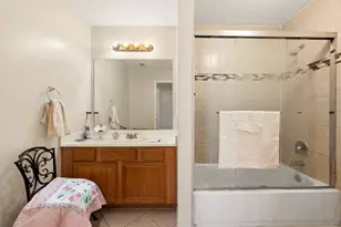 7727 Heron Lakes Dr, Houston, TX 77064 - Photo 22
