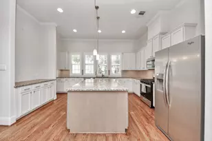 2606 Madeline Grove Dr, Houston, TX 77008 - Photo 10
