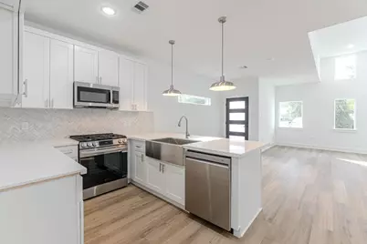 9409 Caddo Road, Houston, TX 77078 - Photo 12