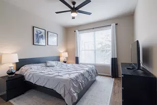 2400 McCue Rd, Houston, TX 77056 - Photo 8