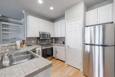 2400 McCue Road #308, Houston, TX 77056 - Photo 6