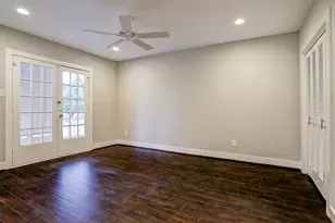 2328 Wroxton Rd, Houston, TX 77005 - Photo 10