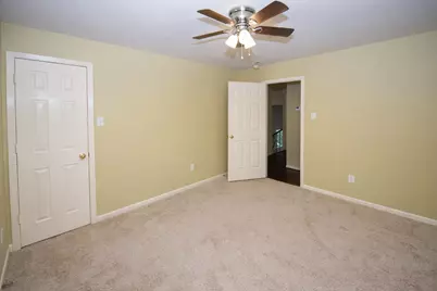 6430 Binalong Drive, Katy, TX 77449 - Photo 10
