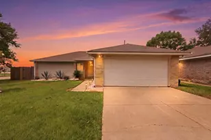 22134 Pearl Lake Dr, Katy, TX 77449 - Photo 2