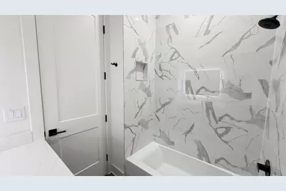 4722 Old Spanish Trail #B301, Houston, TX 77021 - Photo 14