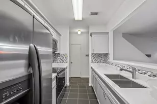 3124 Holly Hall St, Houston, TX 77054 - Photo 2