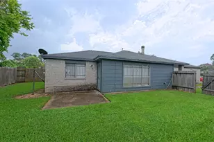 8618 Van Hut Ln, Houston, TX 77044 - Photo 12
