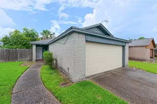 8618 Van Hut Ln, Houston, TX 77044 - Photo 2