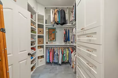 22 Greycrest Place, The Woodlands, TX 77382 - Photo 30