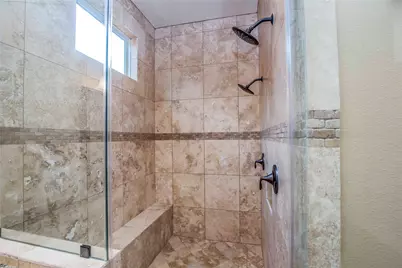 1516 Amundsen Street, Houston, TX 77009 - Photo 36