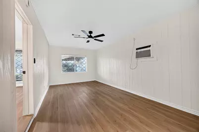 7315 Marilyn Lane, Houston, TX 77016 - Photo 14