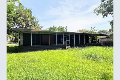 2212 Rugeley Street, Bay City, TX 77414 - Photo 14