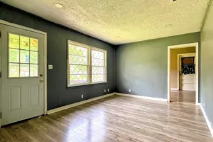 2212 Rugeley St, Bay City, TX 77414 - Photo 2