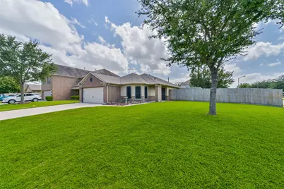 5435 Ginseng Drive, Baytown, TX 77521 - Photo 2