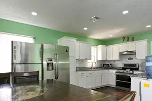 905 County Rd 5015, Cleveland, TX 77327 - Photo 2