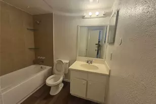 10601 South Dr, Houston, TX 77099 - Photo 8