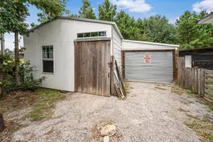 1022 Fm 1696 Road W, Huntsville, TX 77320 - Photo 46