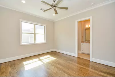 10207 Preston Crest Drive, Houston, TX 77042 - Photo 16