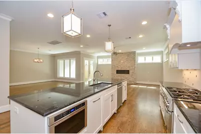 10207 Preston Crest Drive, Houston, TX 77042 - Photo 26
