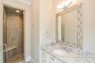 10207 Preston Crest Dr, Houston, TX 77042 - Photo 14
