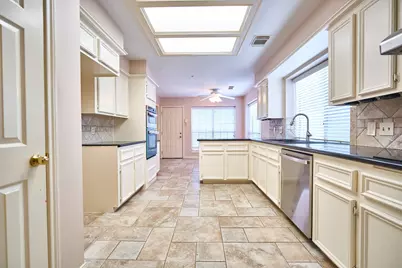 5022 Moss Run Drive, Missouri City, TX 77459 - Photo 10