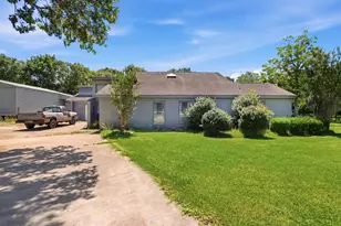151 Tweedy Ln, Sweeny, TX 77480 - Photo 4