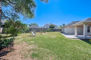 9407 Dora Meadows Dr, Sugar Land, TX 77498 - Photo 46