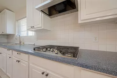 9407 Dora Meadows Drive, Sugar Land, TX 77498 - Photo 20