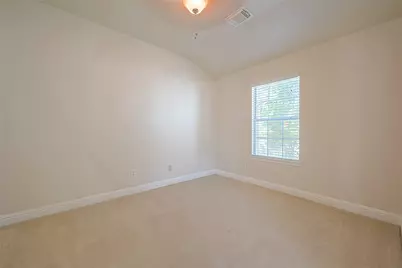 9407 Dora Meadows Drive, Sugar Land, TX 77498 - Photo 10