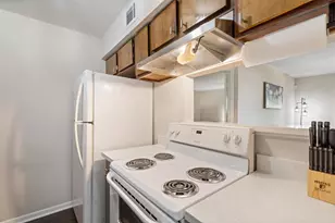 8419 Hearth Dr, Houston, TX 77054 - Photo 10