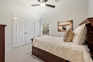 35 Monet Bend Pl, The Woodlands, TX 77382 - Photo 32