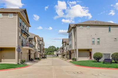 9313 Bauer Vista Drive, Houston, TX 77080 - Photo 24