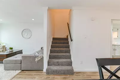 5791 Maple Hill Drive, Houston, TX 77088 - Photo 16