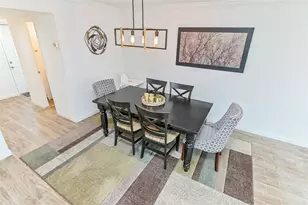 5791 Maple Hill Dr, Houston, TX 77088 - Photo 12