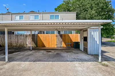 5791 Maple Hill Drive, Houston, TX 77088 - Photo 28