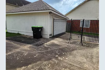 4215 Shady Village Court, Missouri City, TX 77459 - Photo 14