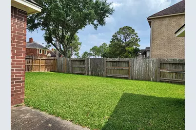 4215 Shady Village Court, Missouri City, TX 77459 - Photo 16