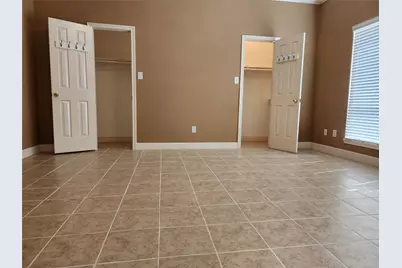 4215 Shady Village Court, Missouri City, TX 77459 - Photo 6