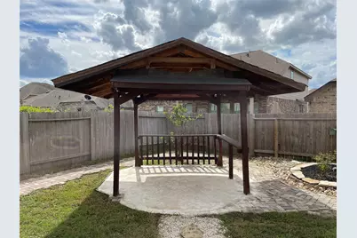 627 Oak Circle Drive E, Conroe, TX 77301 - Photo 18